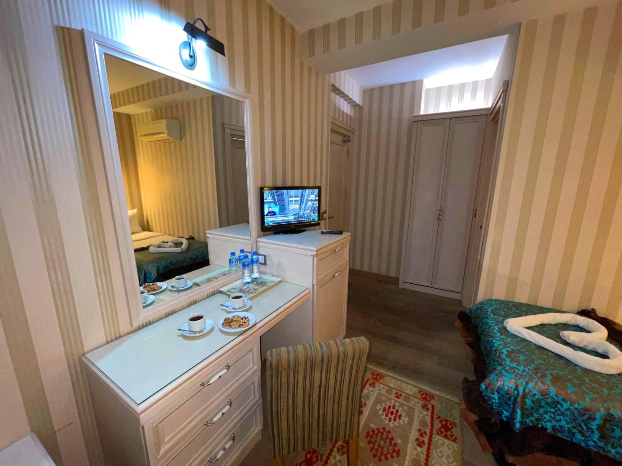 Hotel Novano Istanboel Buitenkant foto